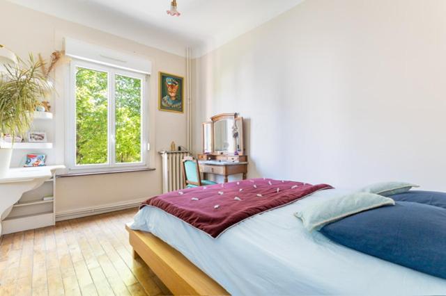 Spacious 3 Bedrooms 135 M & Privative Parking Appartement *